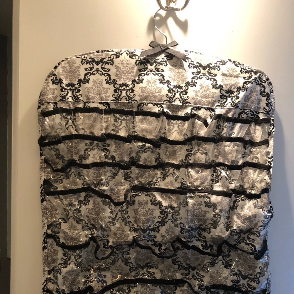 Jewelry/Makeup organizer